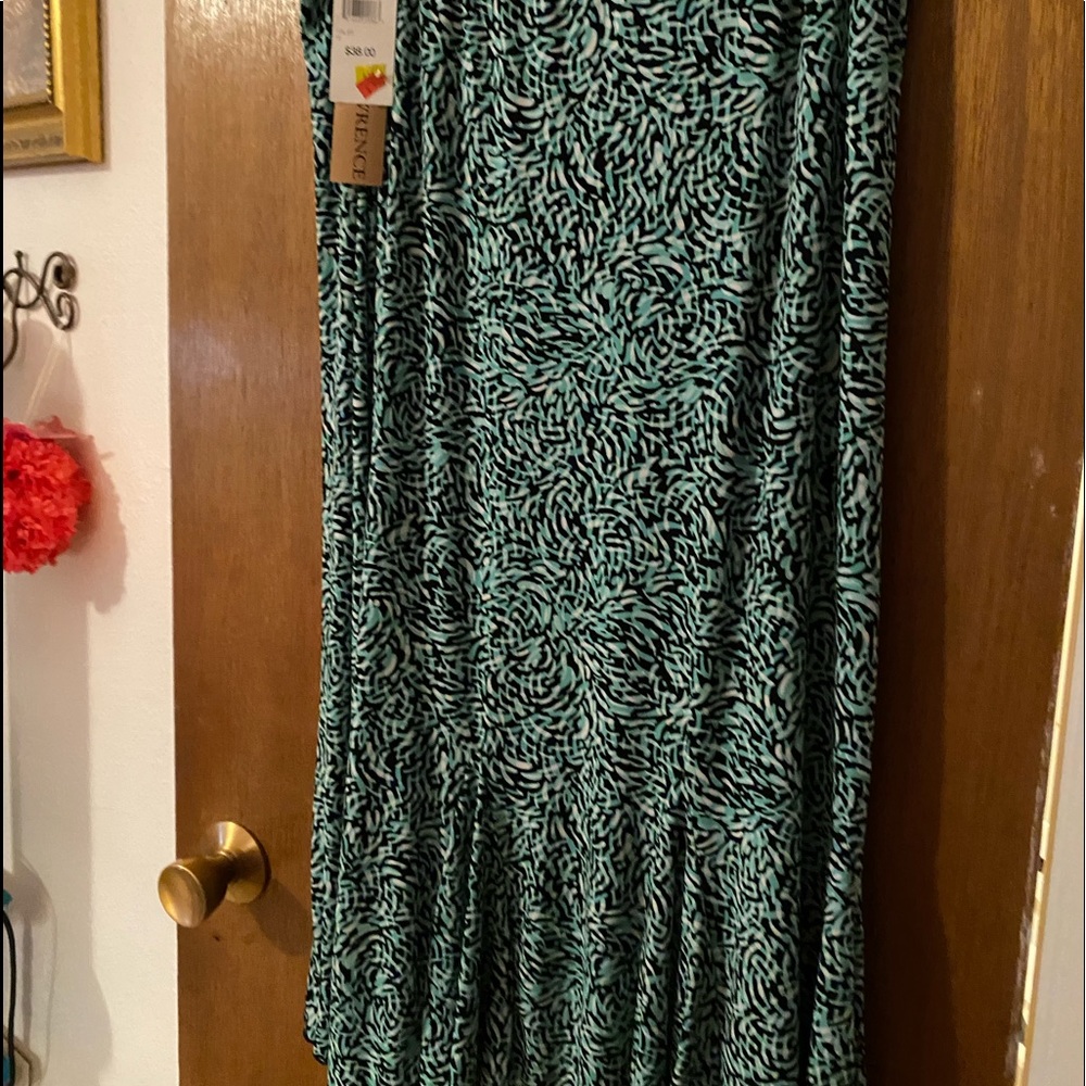 TWO PIECE SKIRT AND BLOUSE SET